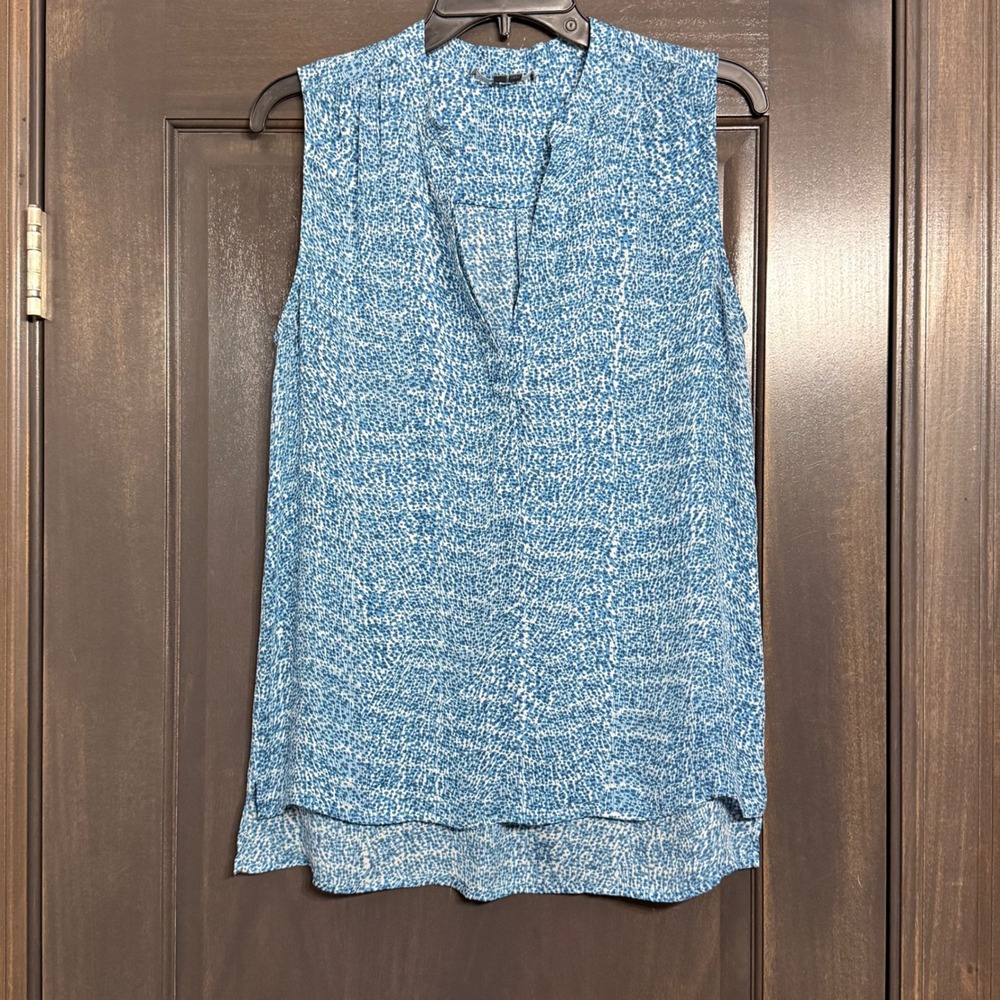 Vince Blue‎ White Abstract Print 100% Silk Sleeveless V-Neck Blouse Small V06730